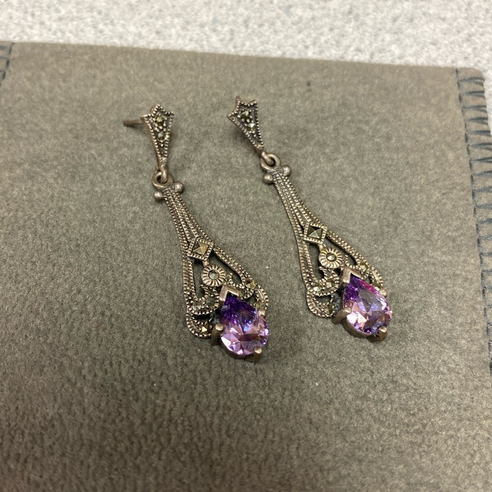 Silver amethyst drop earrings